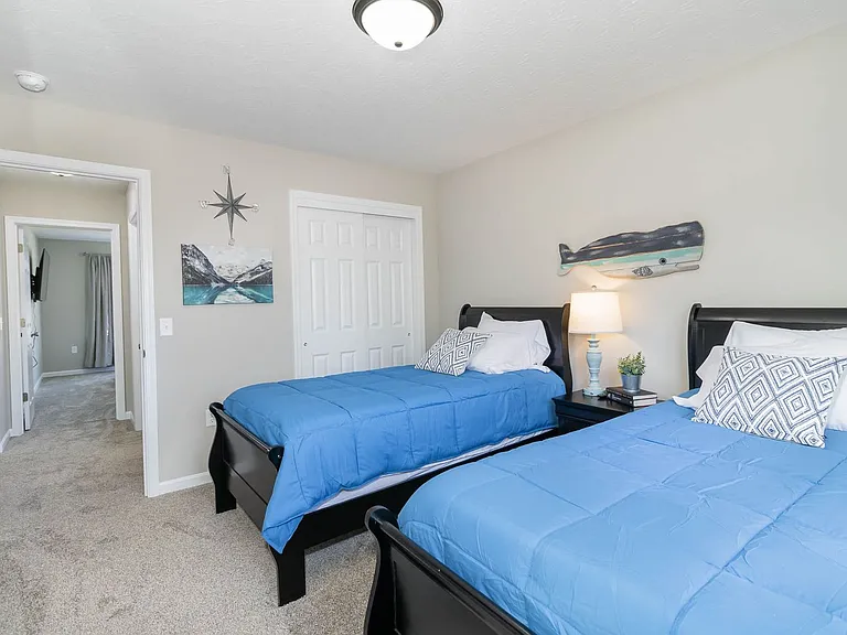 8 E Persimmon Dr — Photo 18