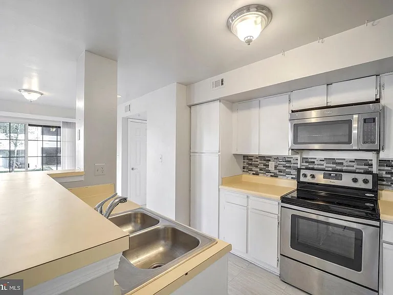 14000 Lord Marlborough Pl #181 — Photo 9