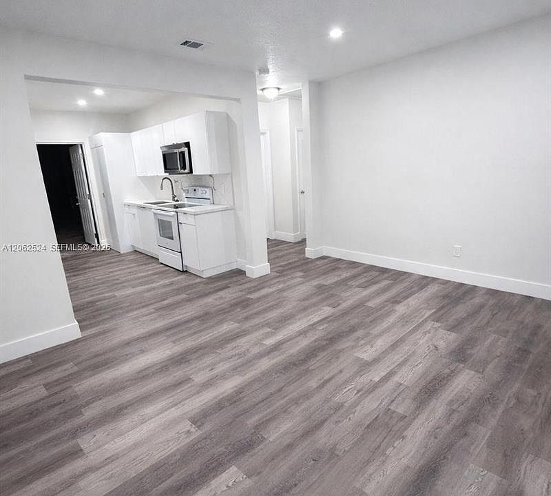 1st image of 2931 NW 47th St #2