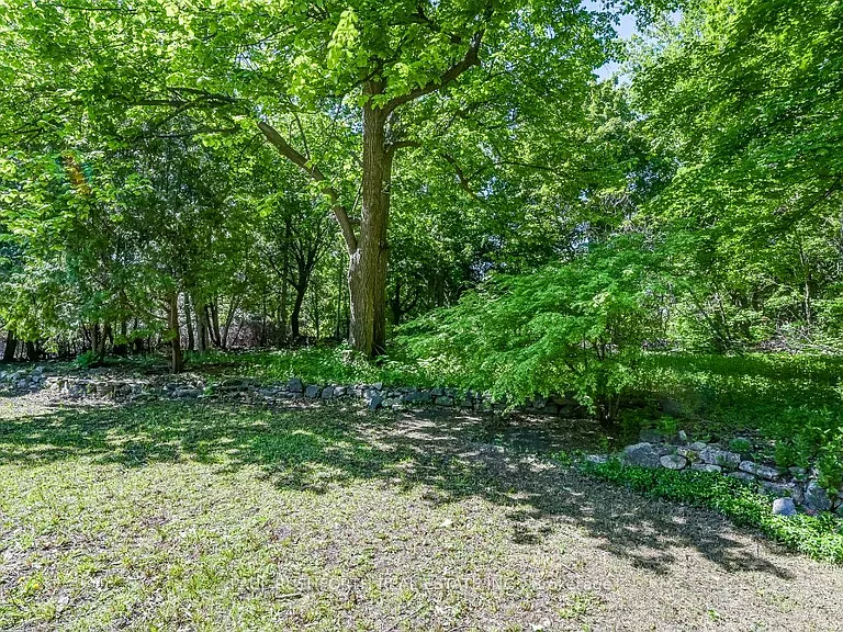 10 Cedar Rd — Photo 28