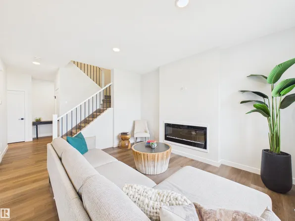 159 Caledon Cres, Spruce Grove, AB T7X 0Y8