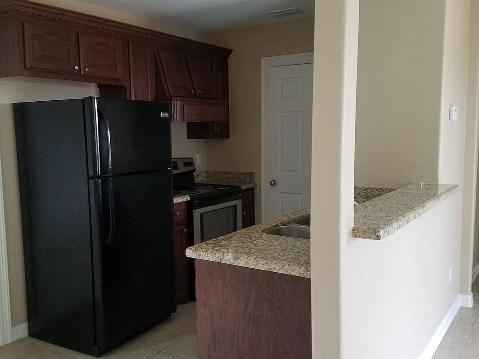 2nd image of 2026 E Vinson Ave #1001