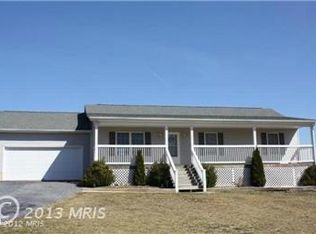 236 Hunt Club Ln, Maurertown, VA 22644