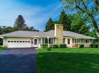215 W Riverglen Dr, Worthington, OH 43085