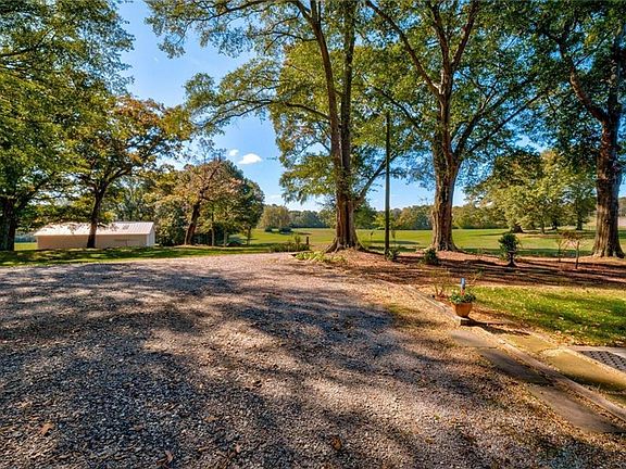 2nd image of 6320 Cumming Hwy Lot 0