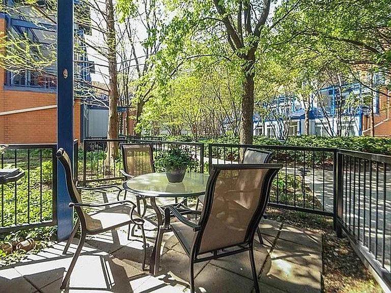 1141 W Washington Blvd #206 — Photo 10