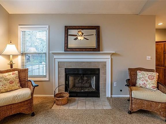 5th image of 38 Ashford Dr