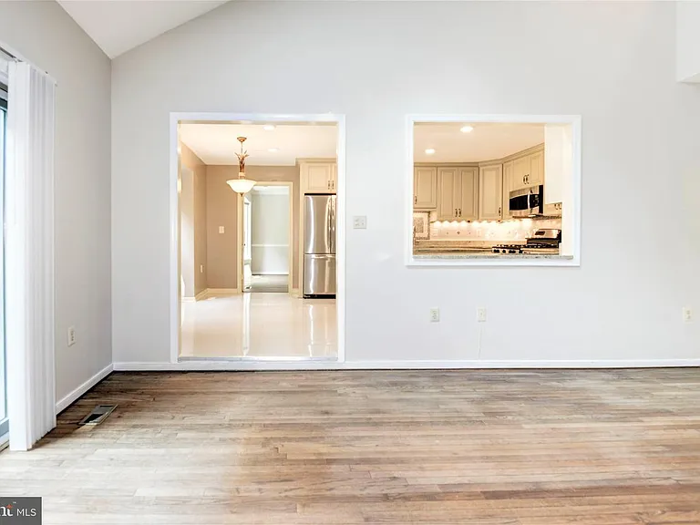 10322 Dunn Meadow Rd — Photo 23
