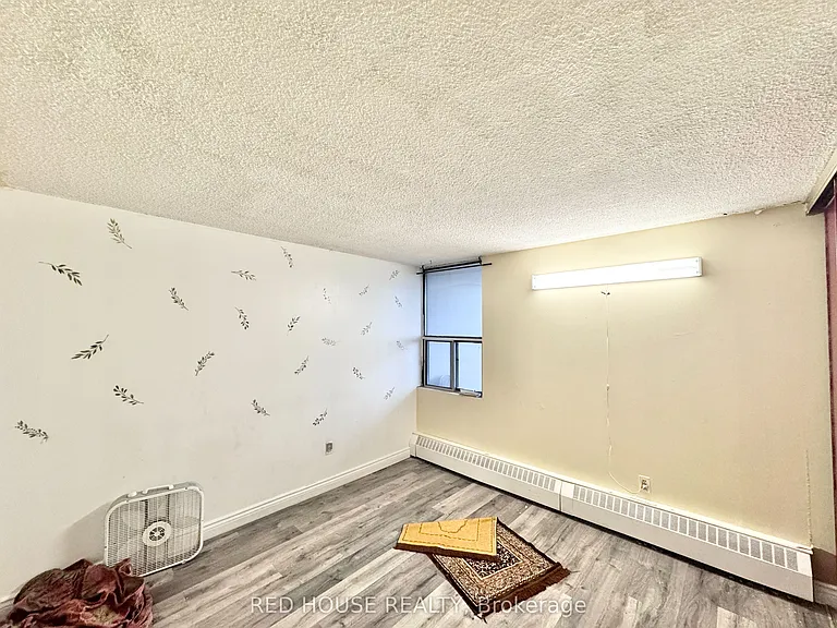 25 Sunrise Ave #1405 — Photo 13