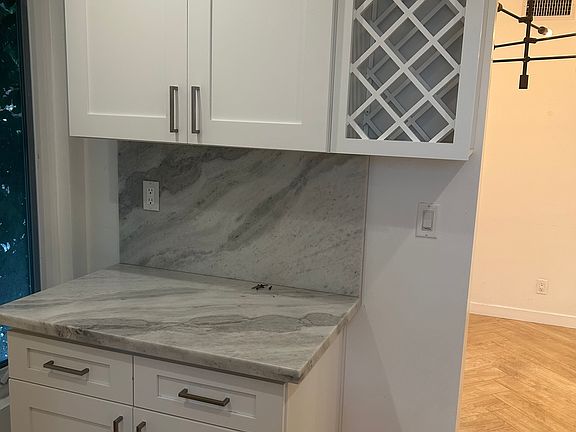 5th image of 221 N Swall Dr #1