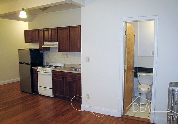 2nd image of 65 Clifton Pl