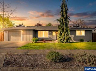513 E Hollister St, Stayton, OR 97383