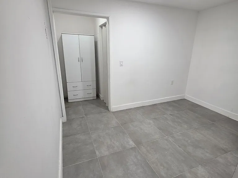 16855 SW 172nd Ave #1 — Photo 5