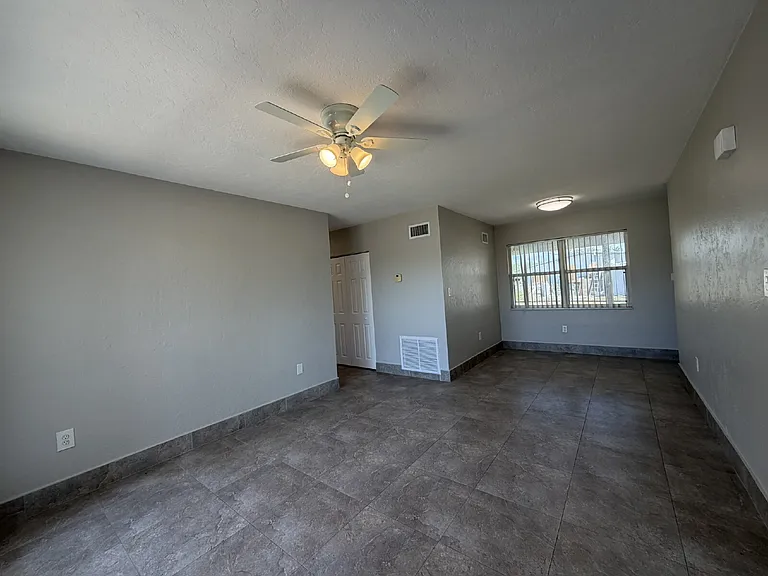 21090 Bersell Ave — Photo 3