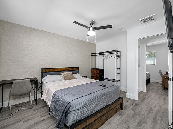 4th image of 4737 W Oklahoma Ave #3