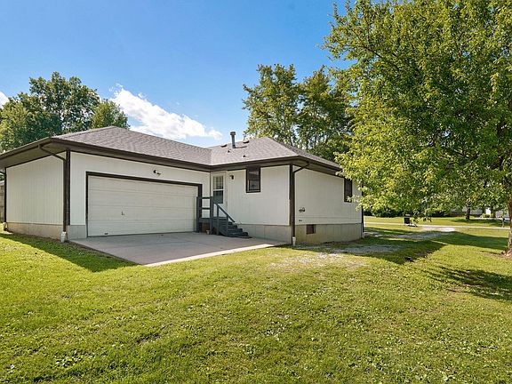 2nd image of 4010 W Dahlia Drive