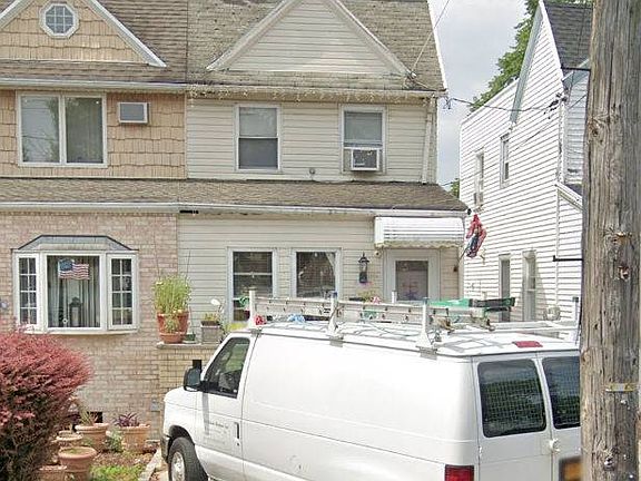 4th image of 1924 E 35th St