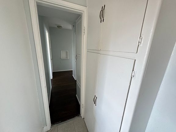 5th image of 900 Alandele Ave #906-1/2