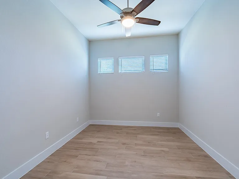 1012 Heartleaf Dr — Photo 26