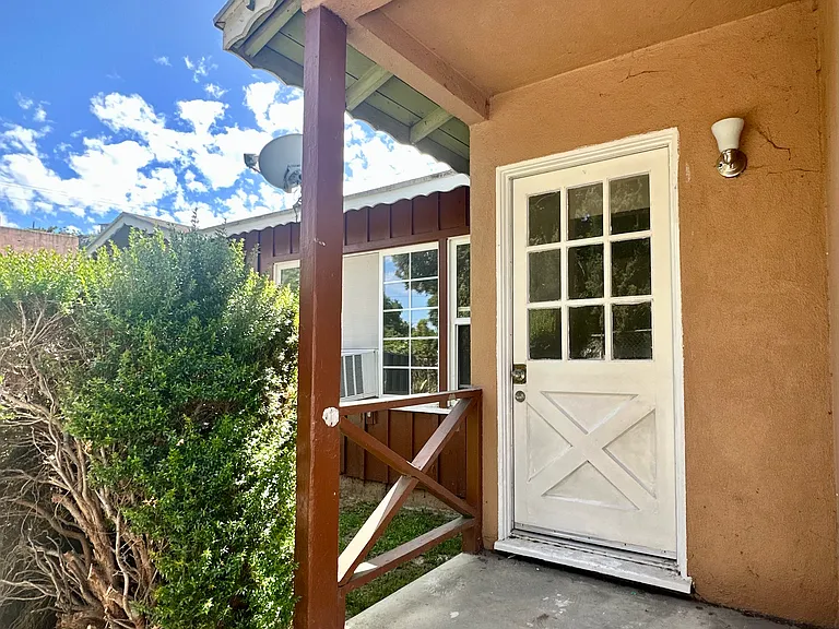 7419 Graves Ave — Photo 3