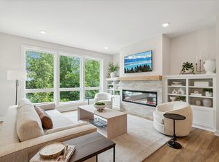 17748 Ellsworth Dr, Lakeville, MN 55044