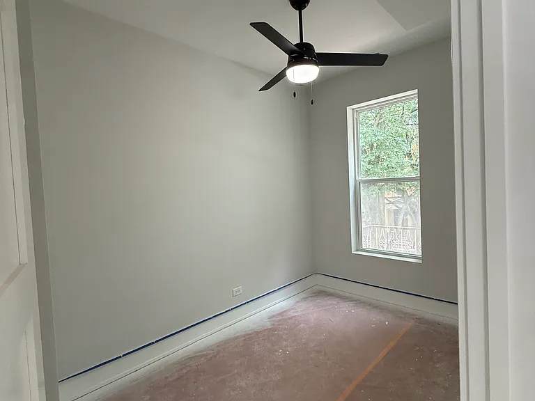 1123 W Wolfram St #2 — Photo 6