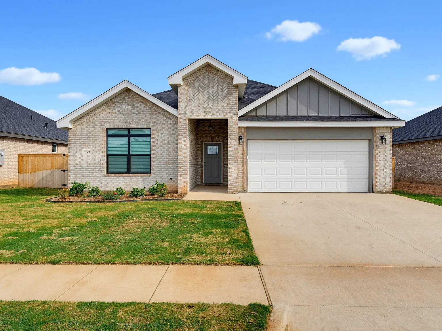 4 bed, 1700 sqft, $5,500 — Photo 4