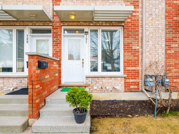 10 Fairwood Cres #121, Toronto, ON M1E 3T1