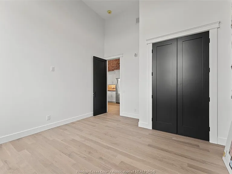 247 Brock St #201 — Photo 6