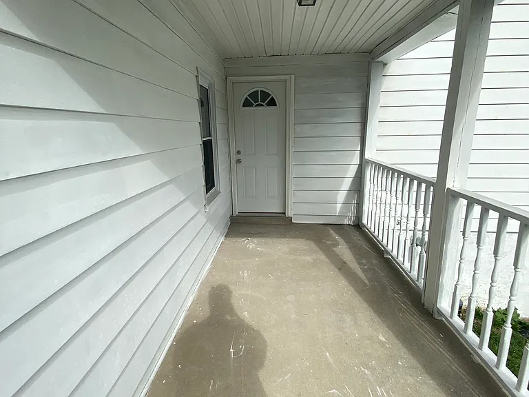 61 Pointview Rd #1 — Photo 45