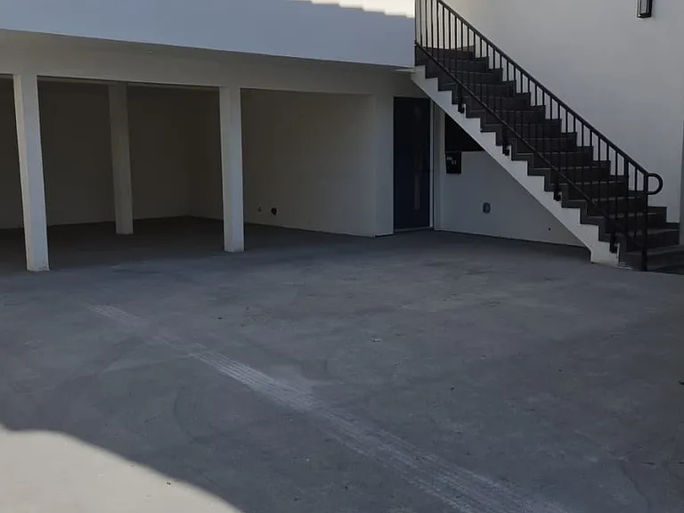 1070 Masselin Ave #1/2 — Photo 6