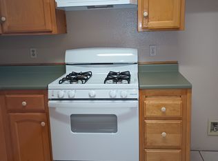 1082 Country Pl, Hanford, CA 93230