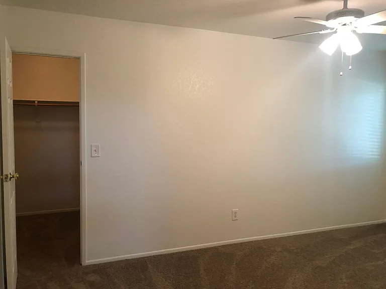 130 E Mills Dr #3 — Photo 24