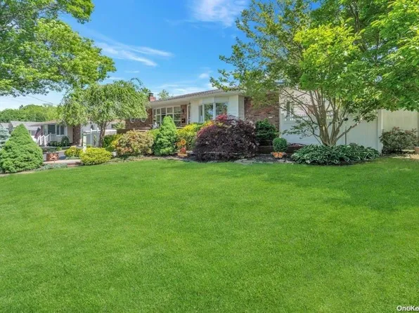 14 Sheldon Place, Commack, NY 11725
