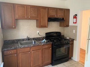 24 Delavan St #2R, New Brunswick, NJ 08901