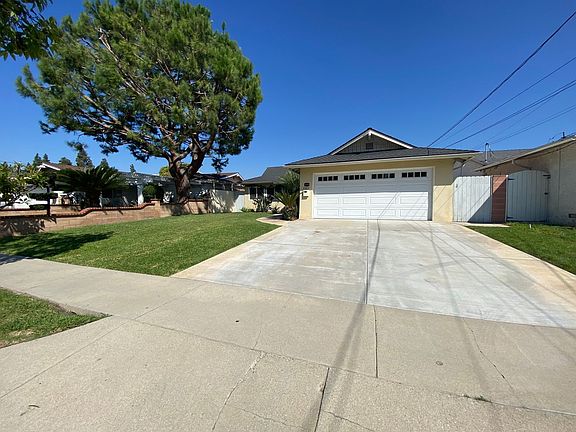 4th image of 20520 Roseton Ave