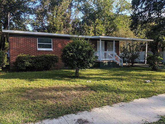 2nd image of 3928 Winton Dr