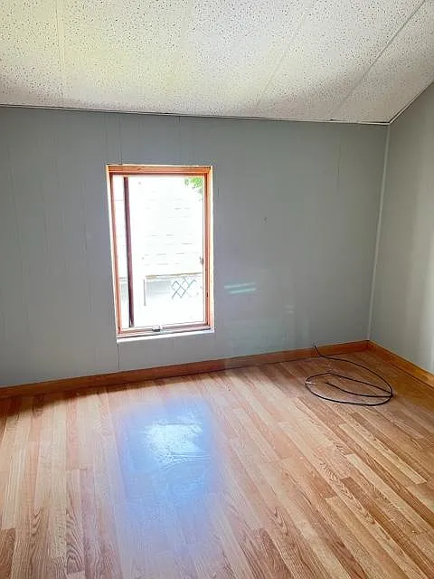 2 bed, 900 sqft, $825 — Photo 3