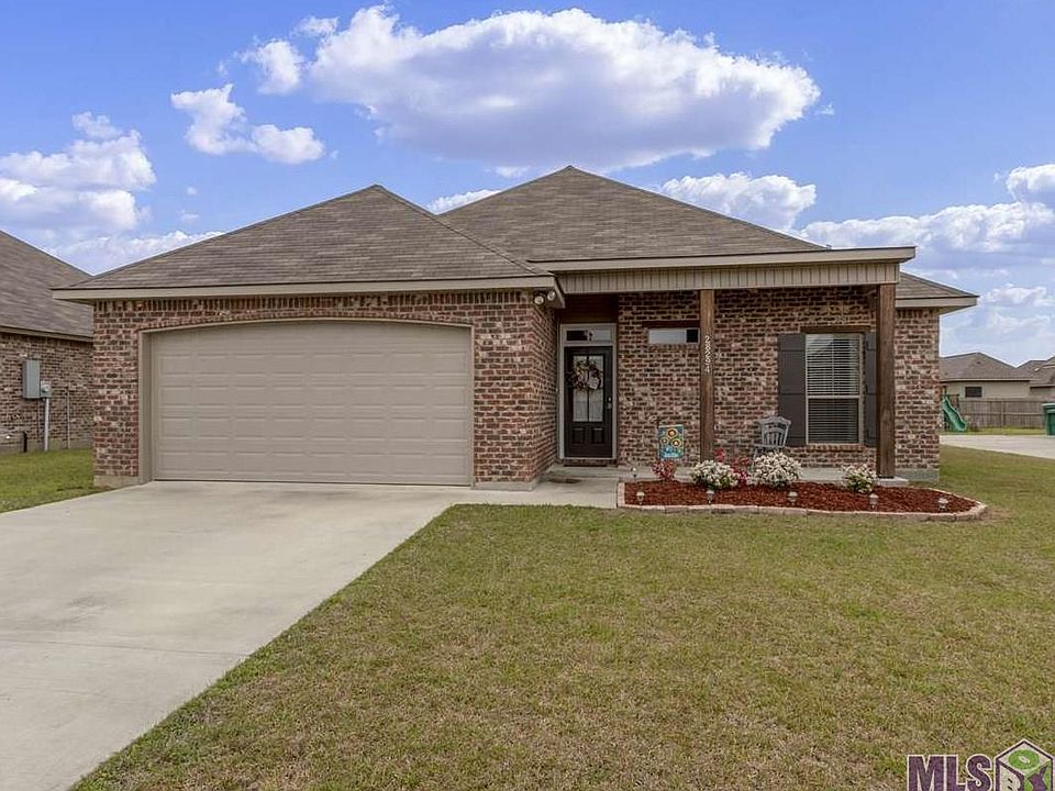 1st image of 28294 Lake Sabine Dr