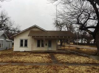 1201 Cedar St, Perry, OK 73077