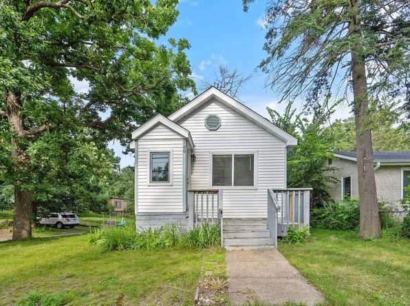 100 Warner Ave S, Saint Paul, MN 55115