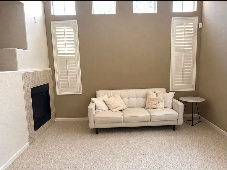 437 Kent Dr — Photo 3