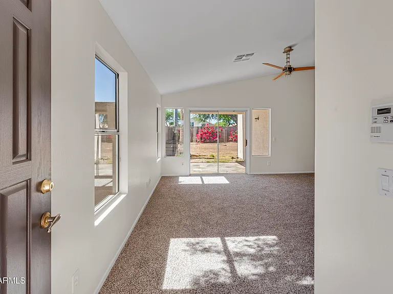3321 W Gary Dr — Photo 29