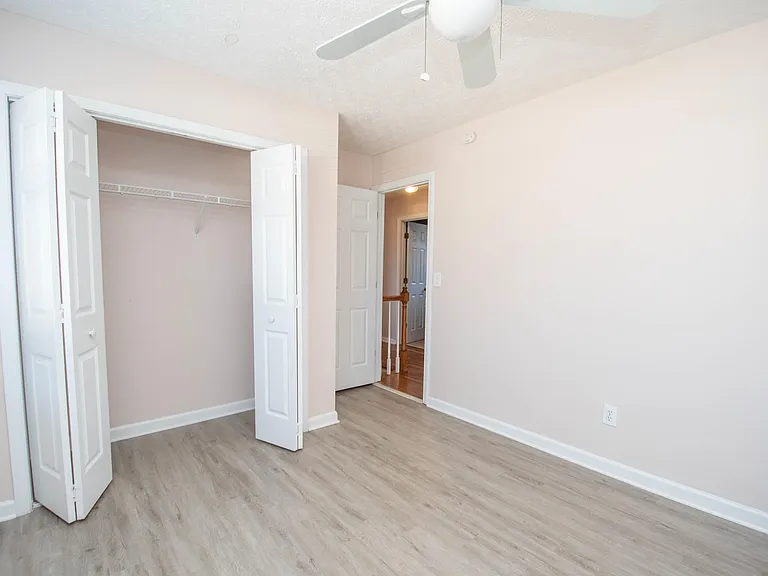 116 Sagamore Ln — Photo 5