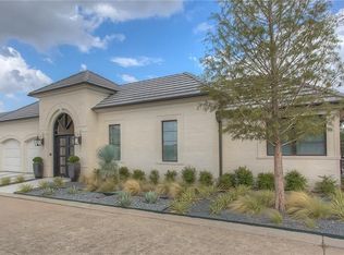 1917 Westover Square Dr, Fort Worth, TX 76107