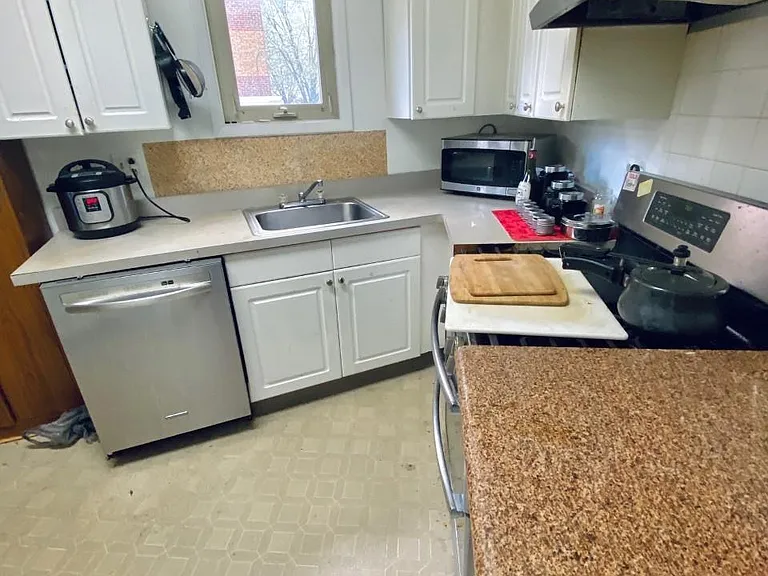 541 Summerlea St #1 — Photo 17