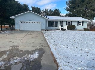 30073 Yellow Pine Ct, Elkhart, IN 46514