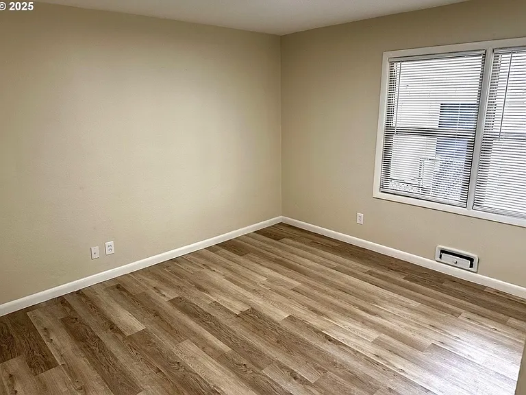 8415 SE Hinkley Ave — Photo 14