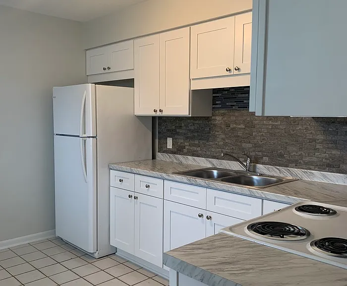 290 Floridian Ave #A — Photo 5