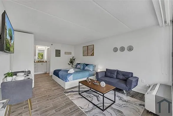 1 bed, $1,400 — Photo 2